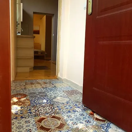 Grandmother's House بيت ضيافة بورغاس